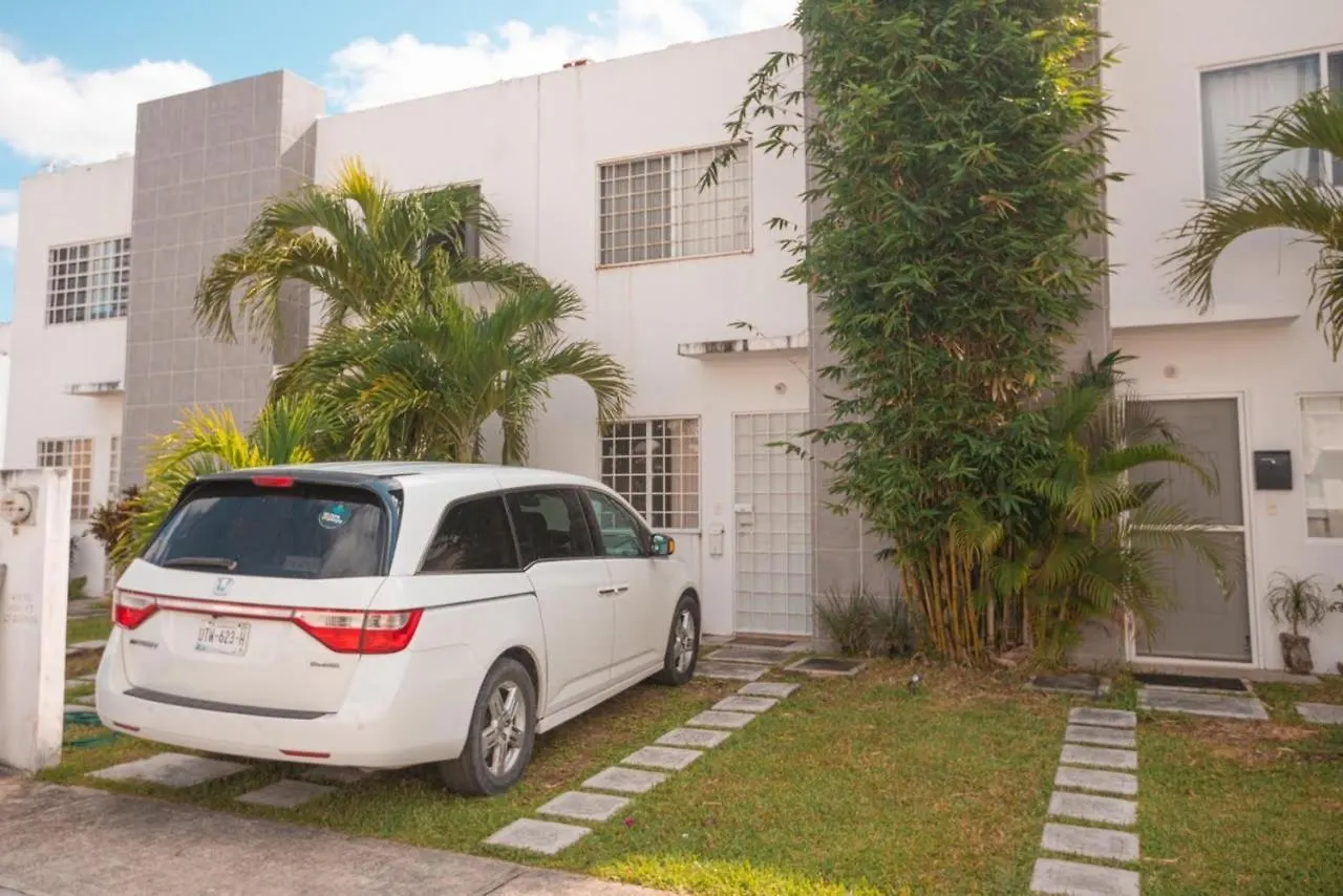 Holiday home Encantadora Casa En Privada - Pool Parking Palapa Playa del Carmen